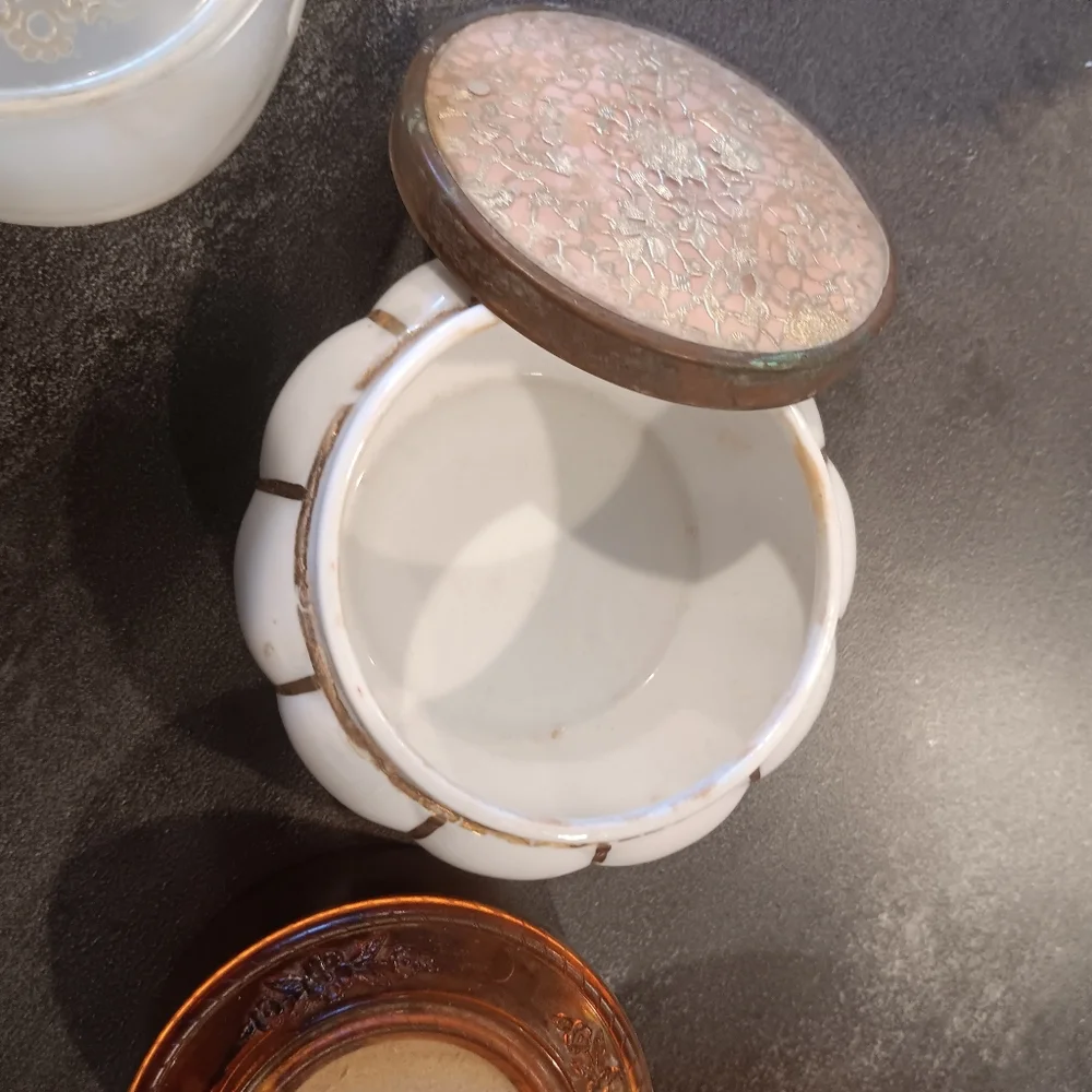 4 Vintage Powder jars. Collectible Avon vanity women's bathroom decor. Boho